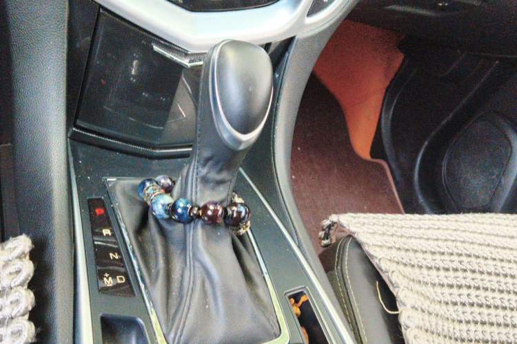 Used Cadillac SRX 2015 3.0L Comfort Version Gear Lever