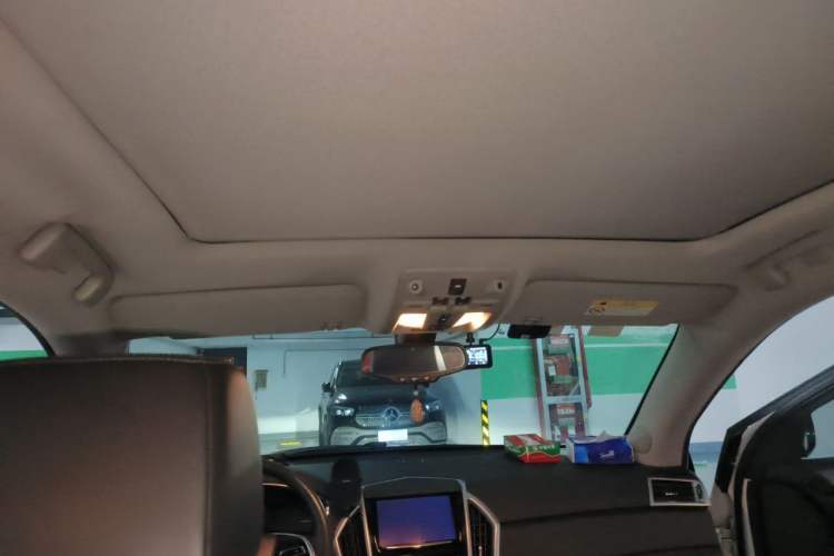 Used Cadillac SRX 2015 3.0L Comfort Version Headliner