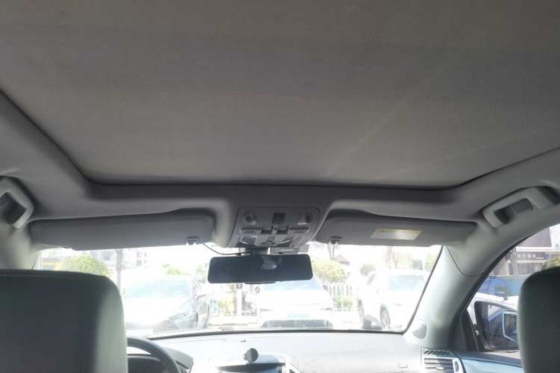 Used Cadillac SRX 2015 3.0L Comfort Version Headliner