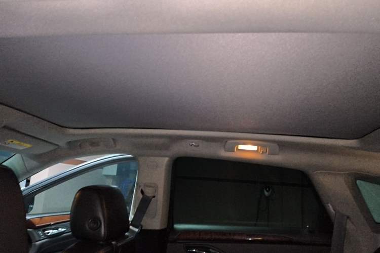 Used Cadillac SRX 2015 3.0L Elite Model Headliner