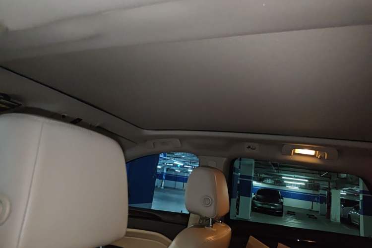 Used Cadillac SRX 2015 3.0L Elite Model Headliner