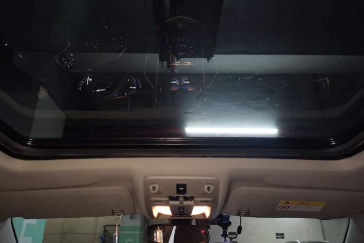 Used Cadillac SRX 2015 3.0L Elite Model Headliner