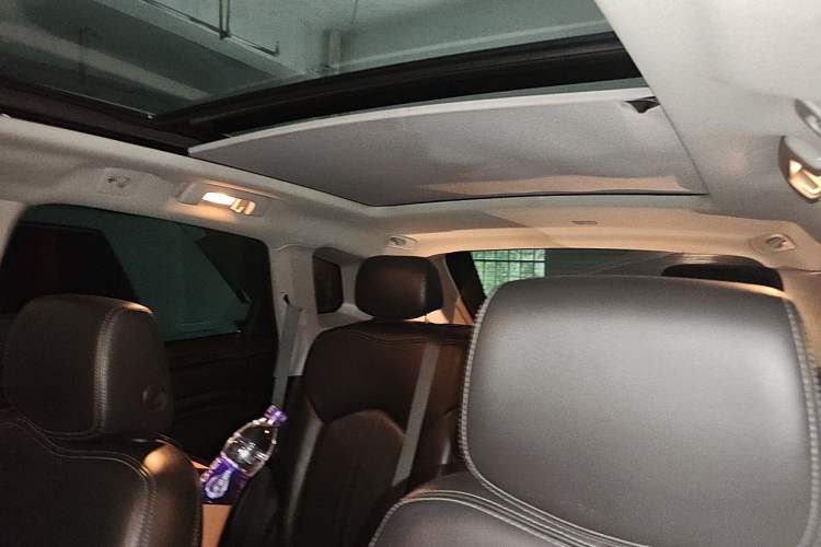 Used Cadillac SRX 2015 3.0L Flagship Model Headliner