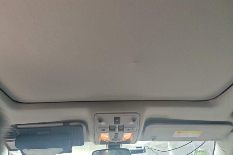 Used Cadillac SRX 2015 3.0L Elite Model Headliner