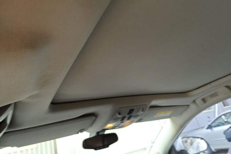 Used Cadillac SRX 2015 3.0L Elite Model Headliner