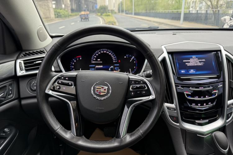 Used Cadillac SRX 2015 3.0L Comfort Version Interior 2