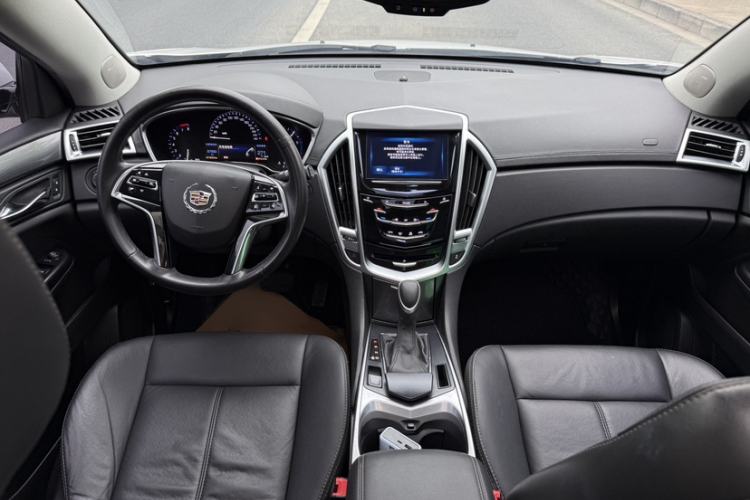 Used Cadillac SRX 2015 3.0L Comfort Version Interior 3