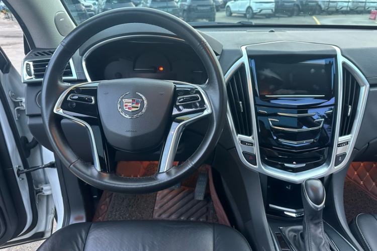 Used Cadillac SRX 2015 3.0L Comfort Version Interior 3