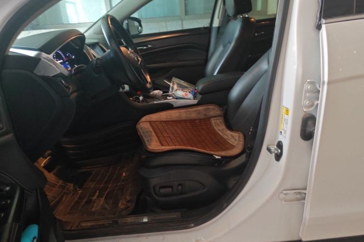 Used Cadillac SRX 2015 3.0L Comfort Version Left Front Seat