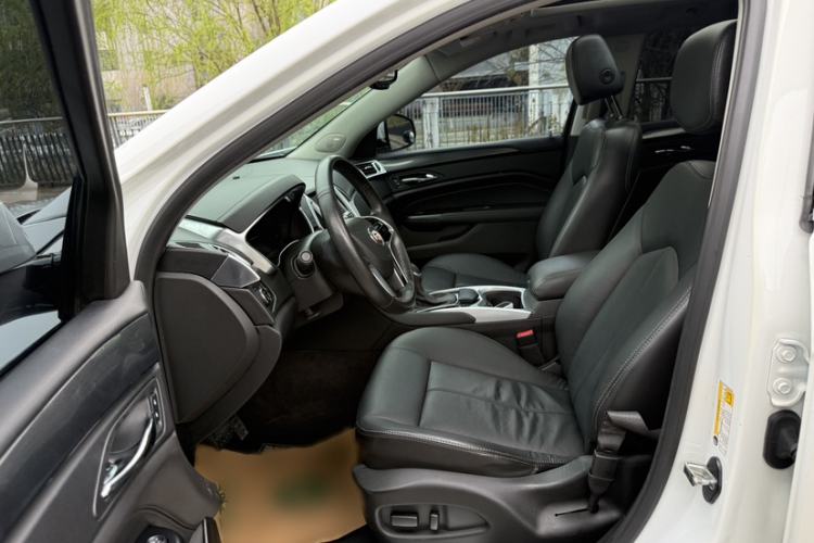 Used Cadillac SRX 2015 3.0L Comfort Version Left Front Seat