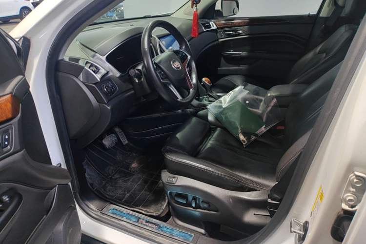 Used Cadillac SRX 2015 3.0L Elite Model Left Front Seat