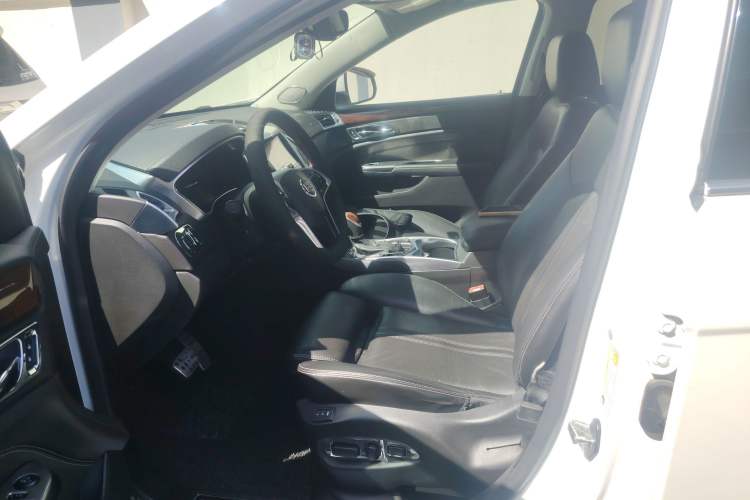 Used Cadillac SRX 2015 3.0L Elite Model Left Front Seat