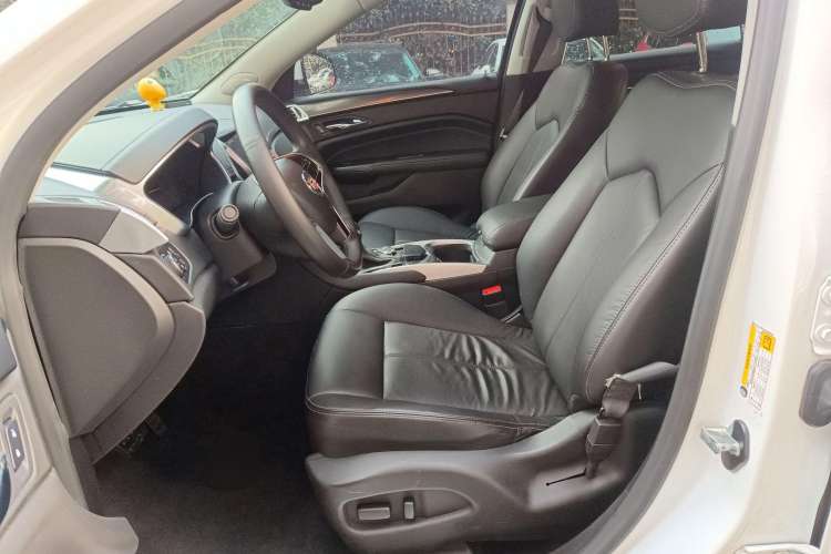 Used Cadillac SRX 2015 3.0L Comfort Version Left Front Seat
