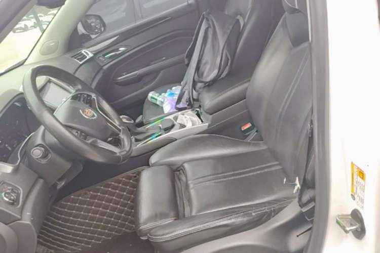 Used Cadillac SRX 2015 3.0L Elite Model Left Front Seat
