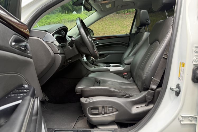 Used Cadillac SRX 2015 3.0L Elite Model Left Front Seat