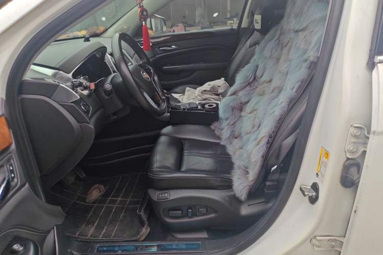 Used Cadillac SRX 2015 3.0L Elite Model Left Front Seat
