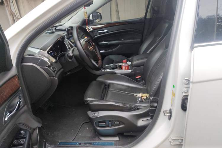 Used Cadillac SRX 2015 3.0L Elite Model Left Front Seat