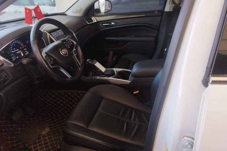 Used Cadillac SRX 2015 3.0L Comfort Version Left Front Seat