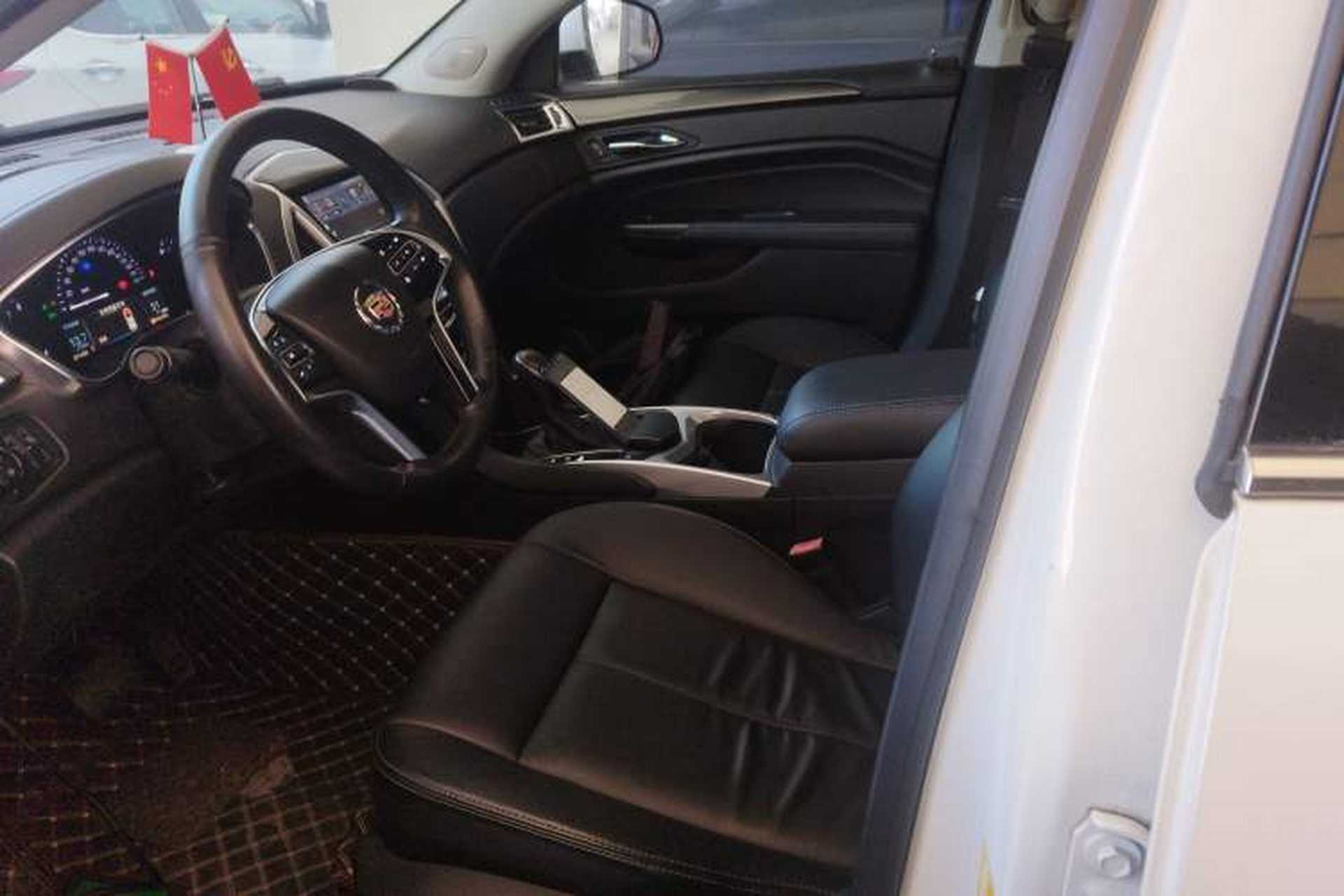 Used Cadillac SRX 2015 3.0L Comfort Version Left Front Seat