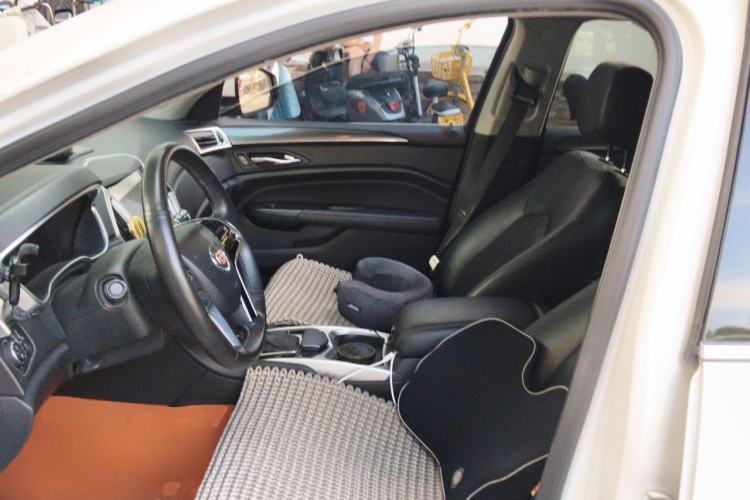 Used Cadillac SRX 2015 3.0L Comfort Version Left Front Seat