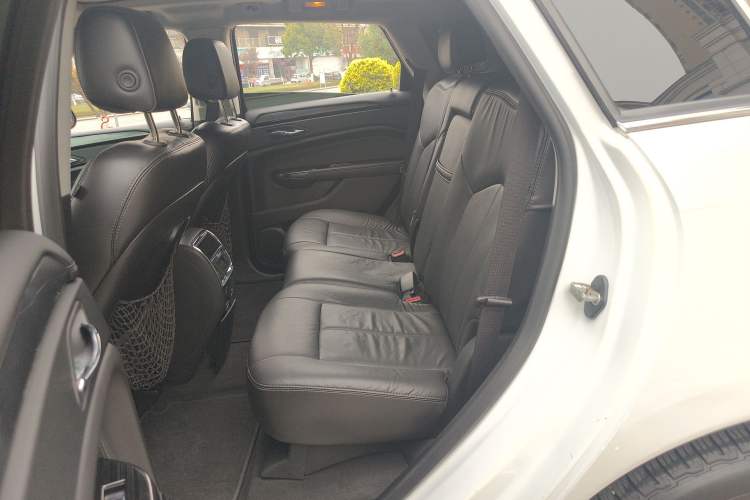 Used Cadillac SRX 2015 3.0L Comfort Version Left Rear Seat