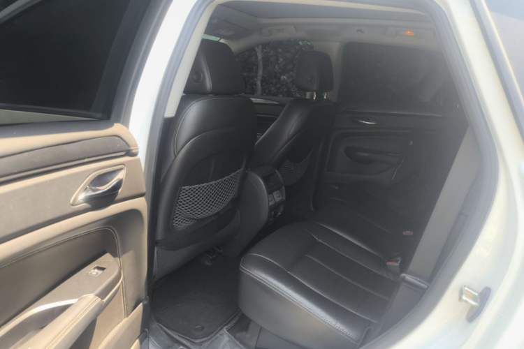 Used Cadillac SRX 2015 3.0L Comfort Version Left Rear Seat