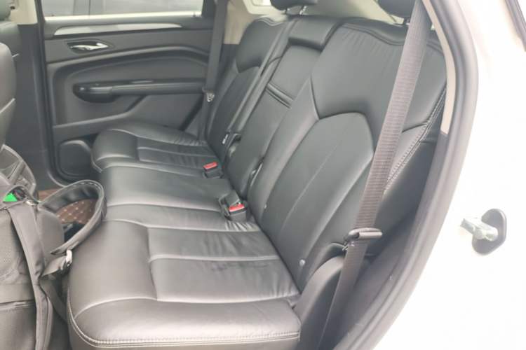 Used Cadillac SRX 2015 3.0L Comfort Version Left Rear Seat
