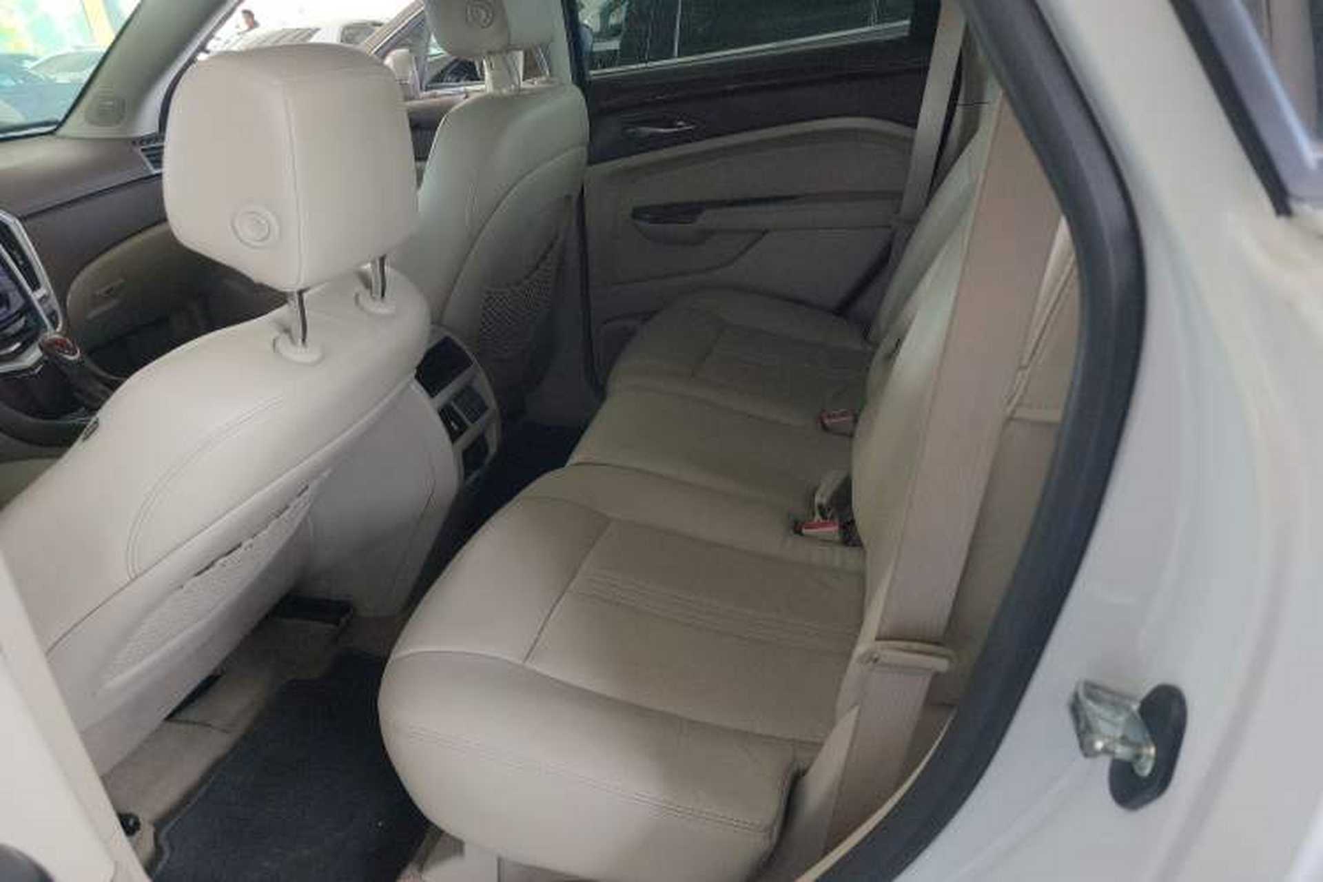 Used Cadillac SRX 2015 3.0L Elite Model Left Rear Seat