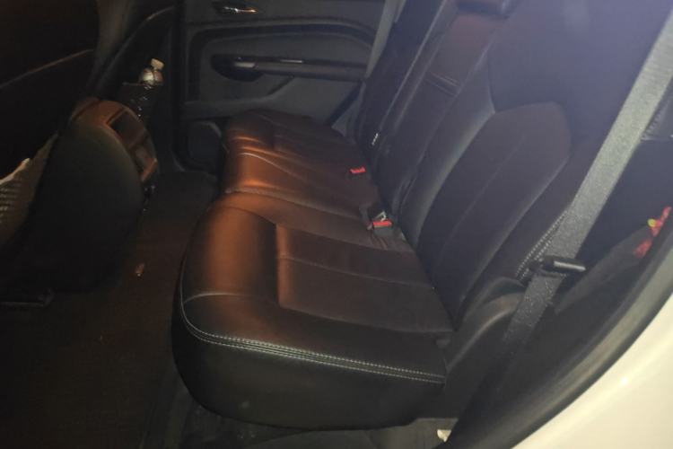 Used Cadillac SRX 2015 3.0L Comfort Version Left Rear Seat