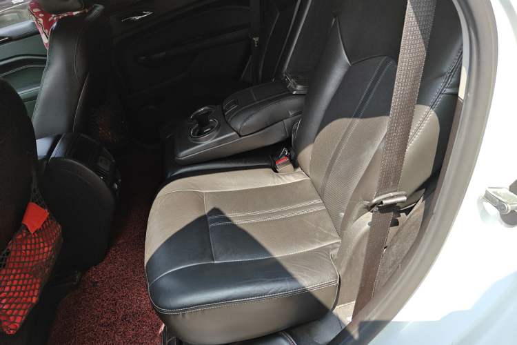 Used Cadillac SRX 2015 3.0L Elite Model Left Rear Seat