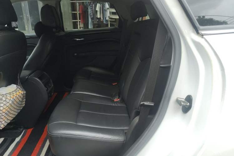 Used Cadillac SRX 2015 3.0L Comfort Version Left Rear Seat