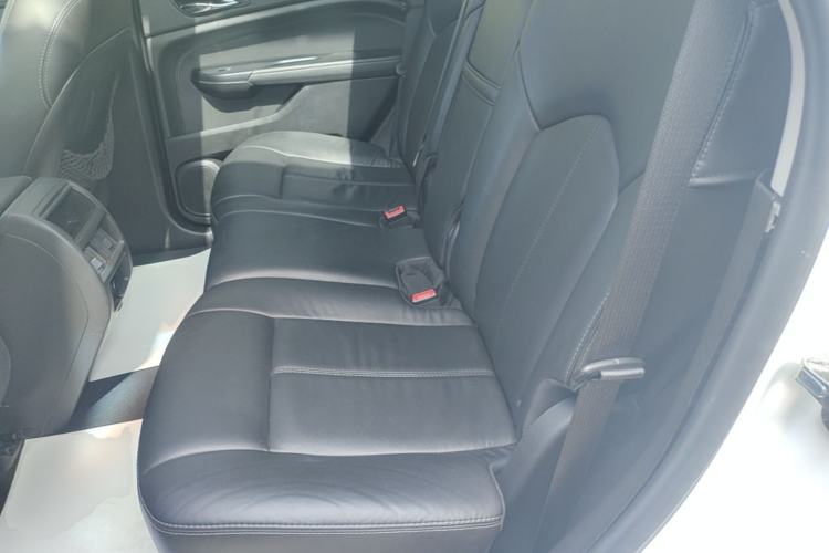 Used Cadillac SRX 2015 3.0L Comfort Version Left Rear Seat