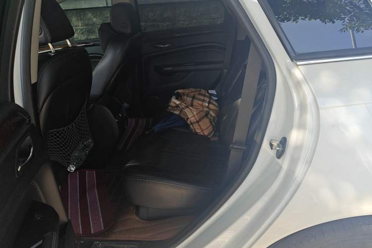 Used Cadillac SRX 2015 3.0L Elite Model Left Rear Seat