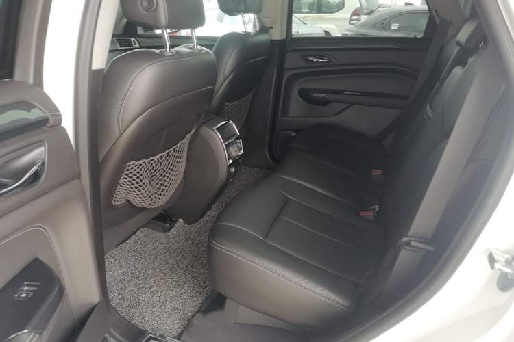 Used Cadillac SRX 2015 3.0L Comfort Version Left Rear Seat