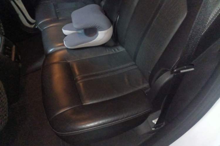 Used Cadillac SRX 2015 3.0L Elite Model Left Rear Seat