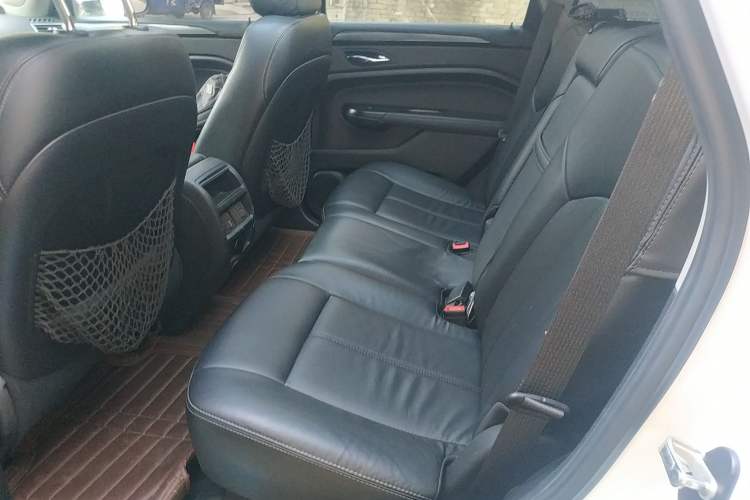 Used Cadillac SRX 2015 3.0L Comfort Version Left Rear Seat