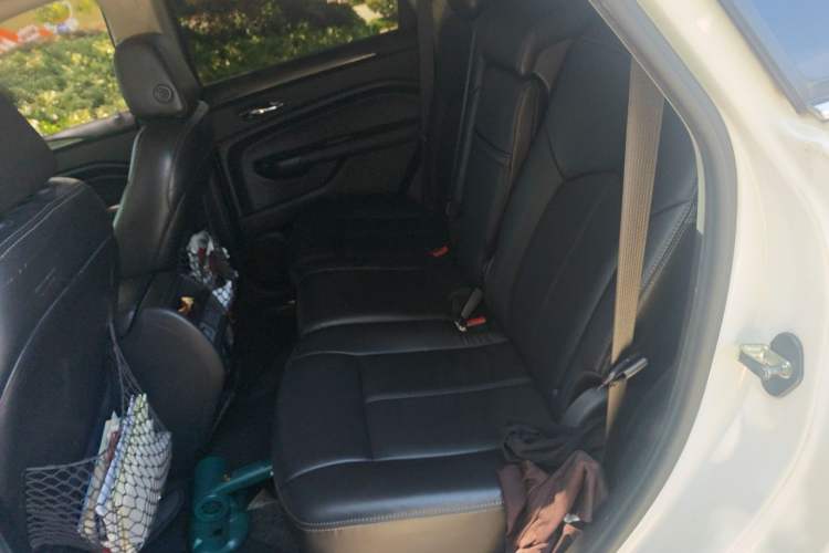 Used Cadillac SRX 2015 3.0L Comfort Version Left Rear Seat