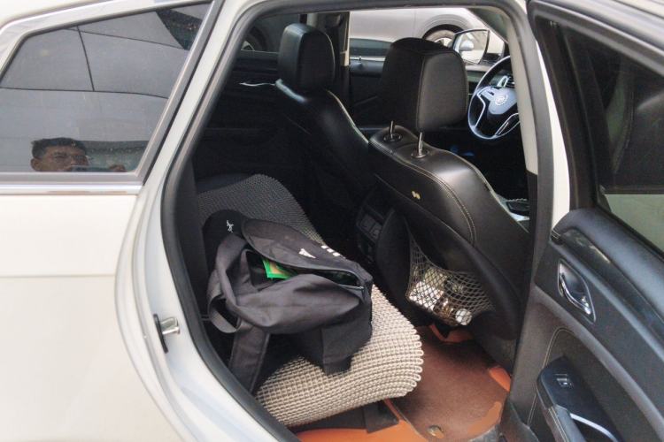 Used Cadillac SRX 2015 3.0L Comfort Version Left Rear Seat