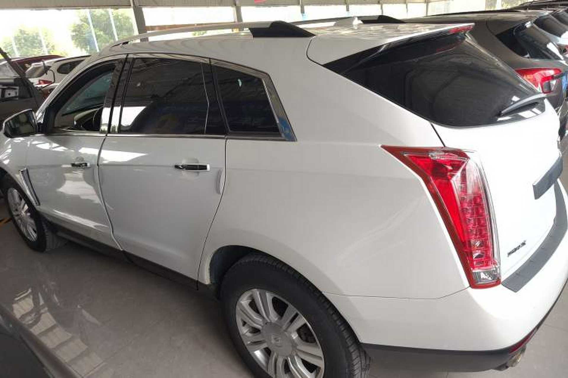 Used Cadillac SRX 2015 3.0L Elite Model Left Side