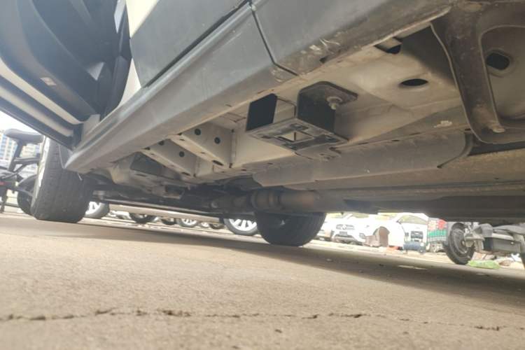 Used Cadillac SRX 2015 3.0L Comfort Version Left Side Sill