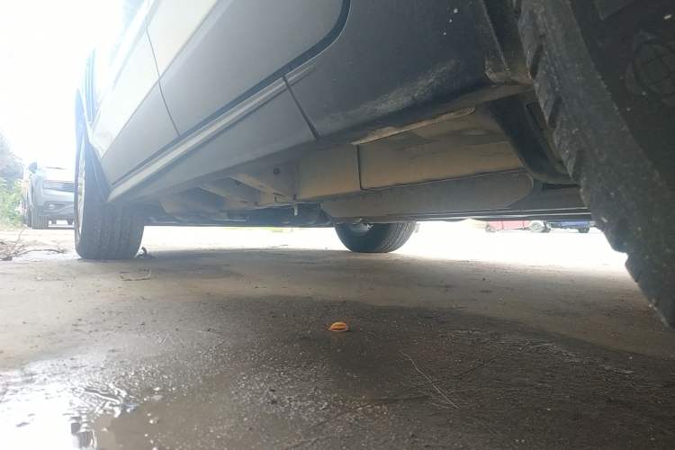 Used Cadillac SRX 2015 3.0L Comfort Version Left Side Sill