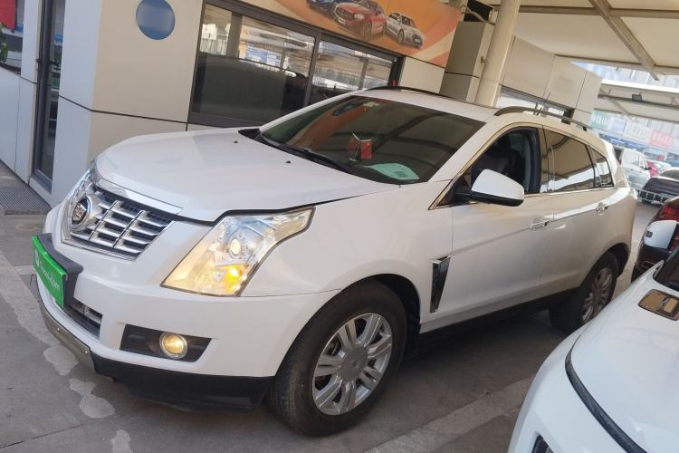 Used Cadillac SRX 2015 3.0L Comfort Version Left Side