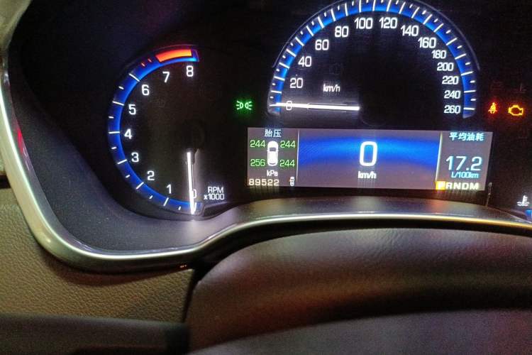 Used Cadillac SRX 2015 3.0L Elite Model Odometer Close Up