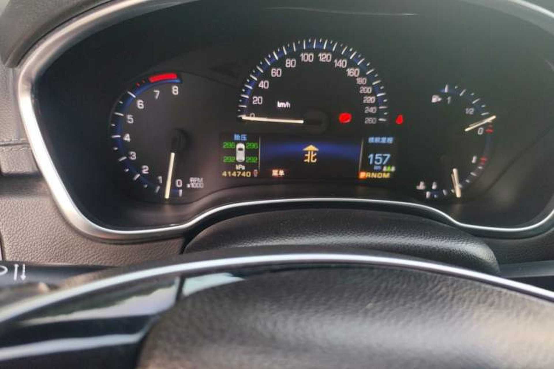 Used Cadillac SRX 2015 3.0L Elite Model Odometer Close Up