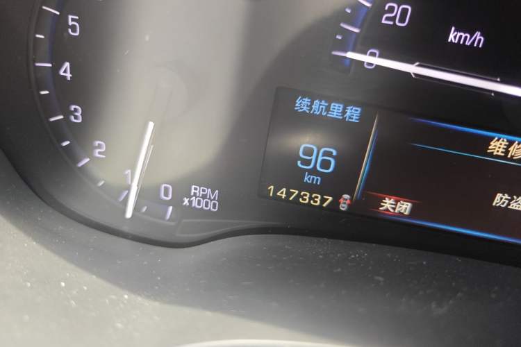 Used Cadillac SRX 2015 3.0L Comfort Version Odometer Close Up