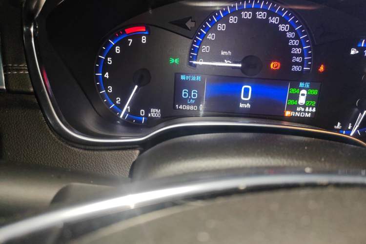 Used Cadillac SRX 2015 3.0L Comfort Version Odometer Close Up