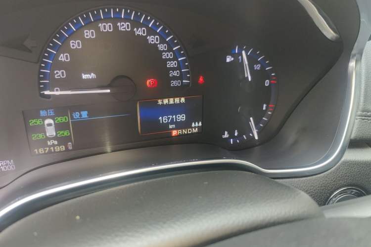 Used Cadillac SRX 2015 3.0L Comfort Version Odometer Close Up