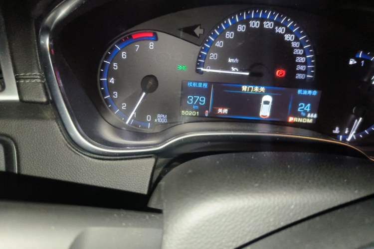 Used Cadillac SRX 2015 3.0L Elite Model Odometer Close Up