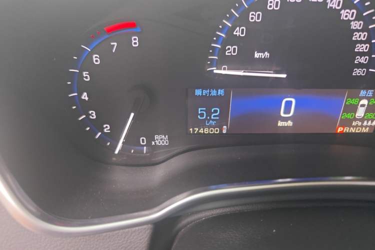 Used Cadillac SRX 2015 3.0L Comfort Version Odometer Close Up