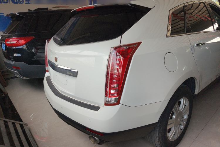 Used Cadillac SRX 2015 3.0L Elite Model Rear